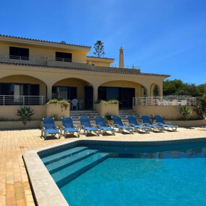 Villa Paraiso - 4 Bedrooms and pool